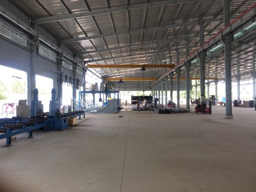Máy móc trong xưởng